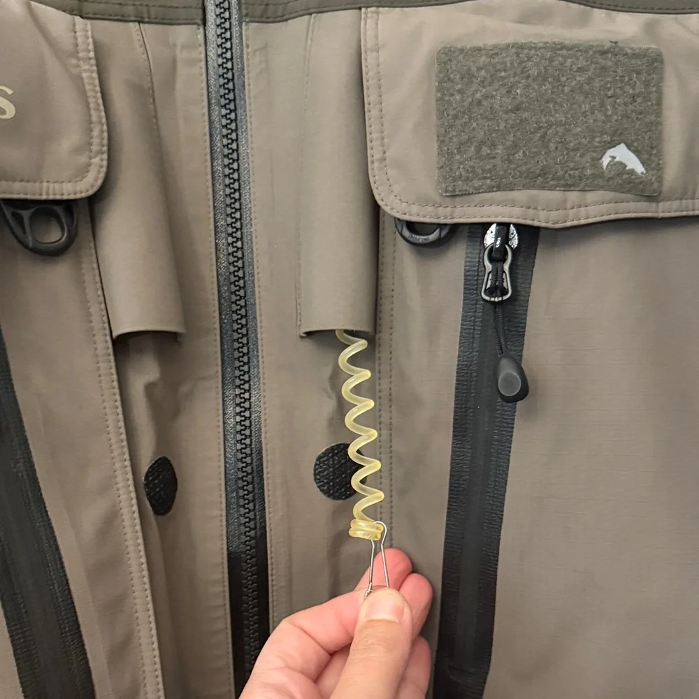 Simms Goretex Guide Jacket/Brown Olive - men's large - great condition - Picture 4 of 14